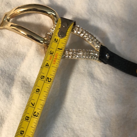 Gold rhinestoned bracelet - Picture 5 of 5